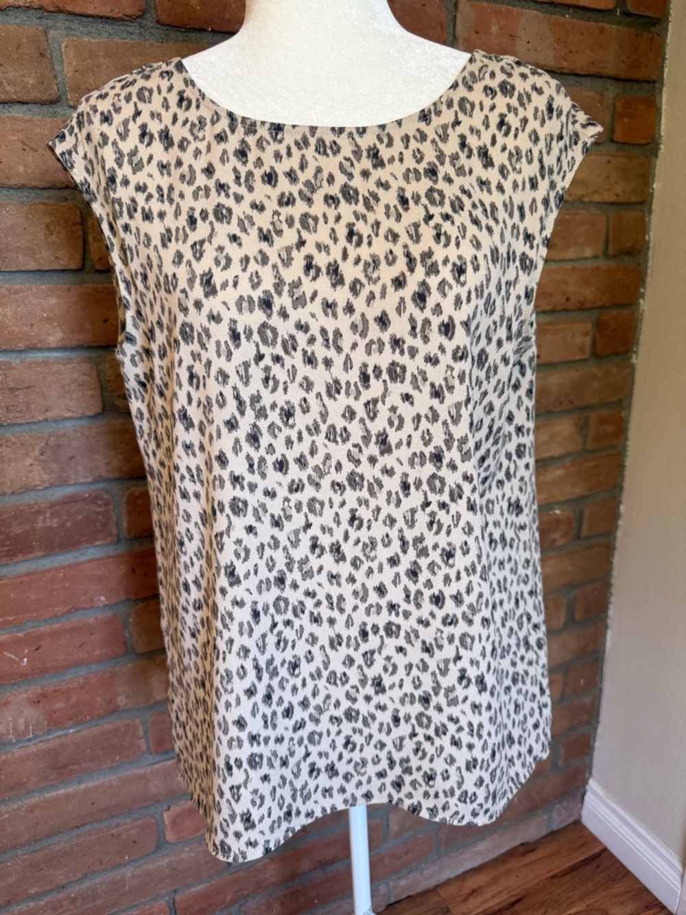 Leopard Print Cap Sleeve Top